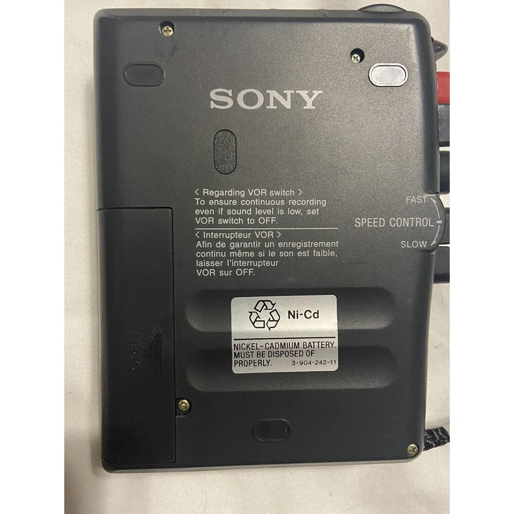 Sony Walkman TCM-354V RECORDER Stereo Tape Player VOR Speed Control Tested Works